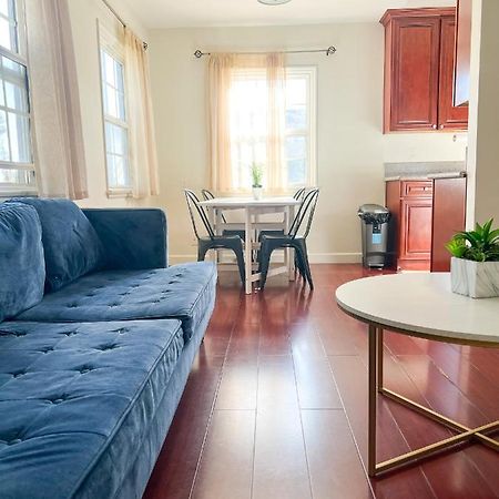 Charming Century City Condo Los Angeles Bagian luar foto
