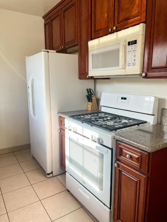 Charming Century City Condo Los Angeles Bagian luar foto