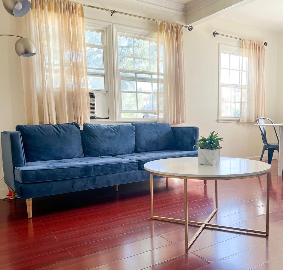 Charming Century City Condo Los Angeles Bagian luar foto